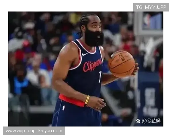 太阳双核同场爆发